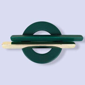 V. Green & Gold Cut Out Brooch